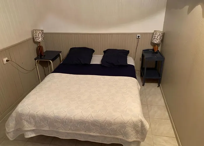 Ducey-les Chéris étape Mont Saint Michel St Malo 50220 Appartamento *